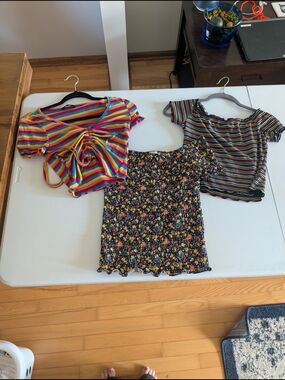 3 Women's Y2K Trendy Crop Tops - Colorful Stripes & Floral Medium/Large Bundle